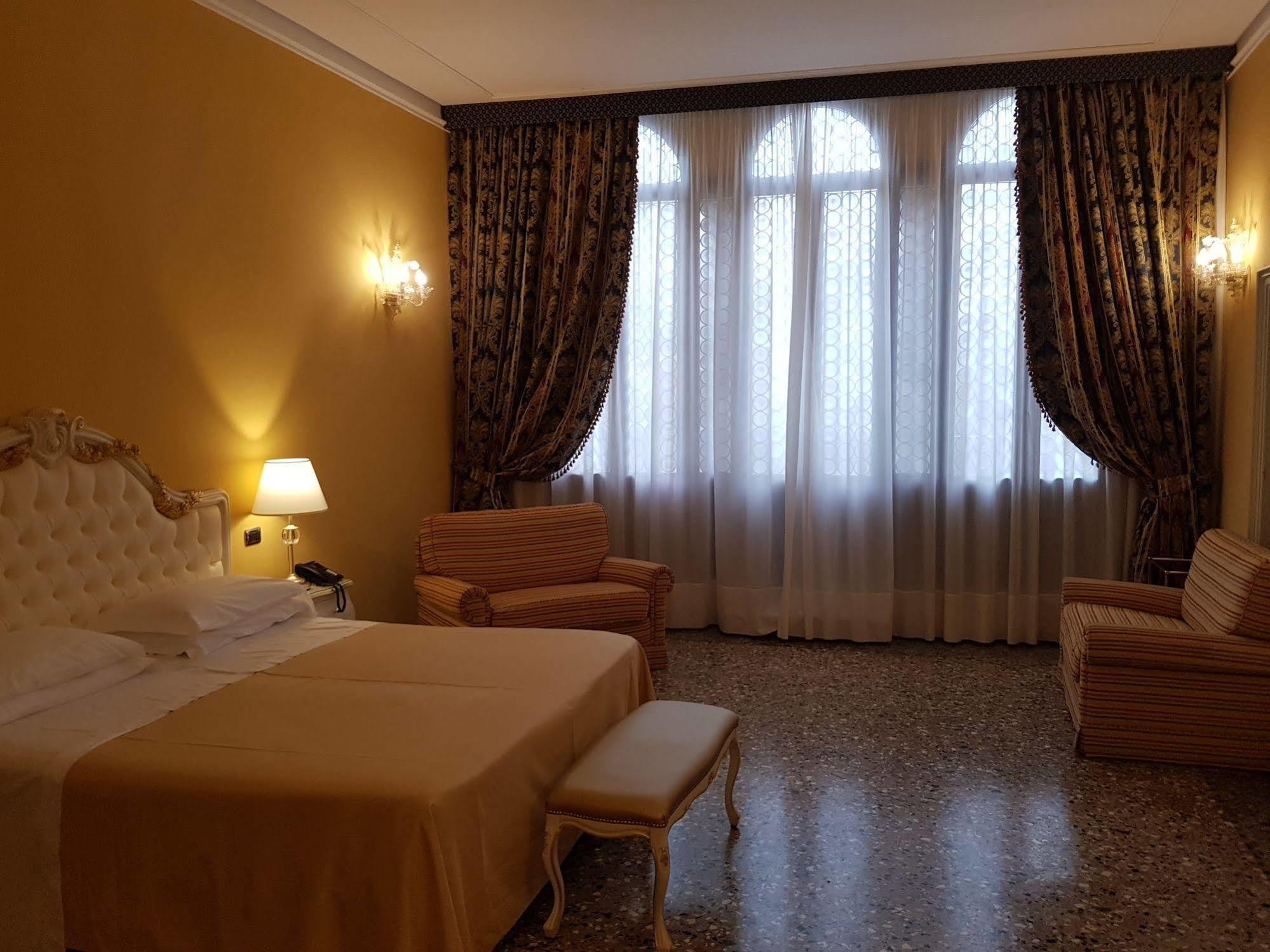 Hotel Ca' Bragadin E Carabba Venecia Exterior foto