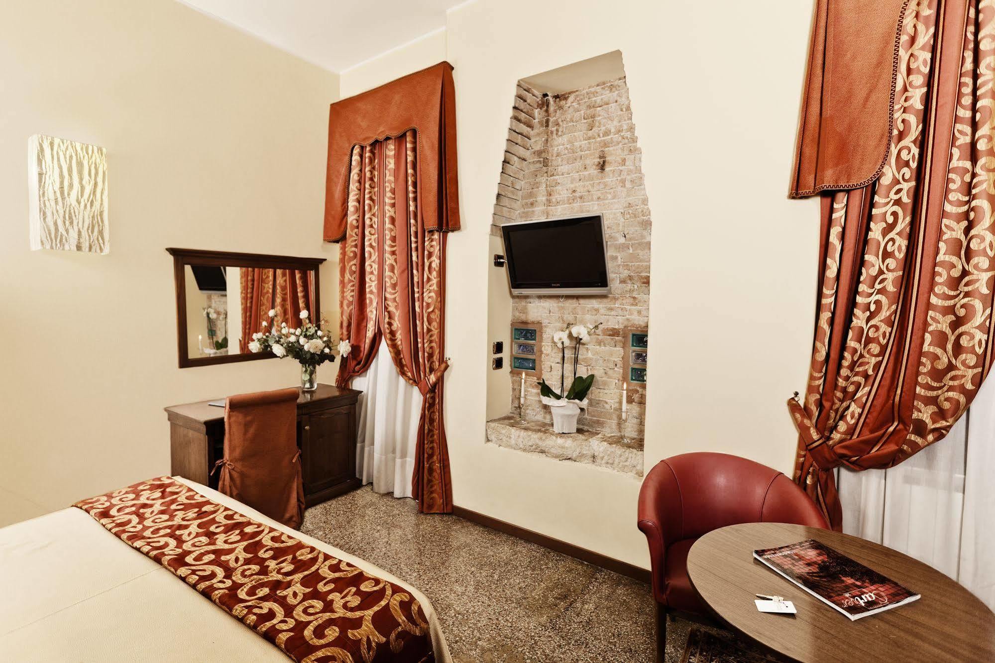 Hotel Ca' Bragadin E Carabba Venecia Exterior foto