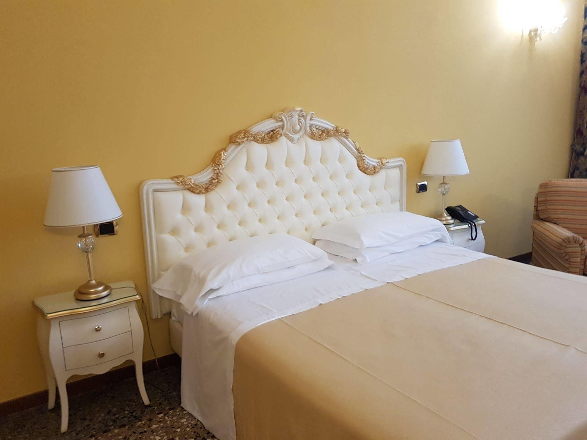 Hotel Ca' Bragadin E Carabba Venecia Exterior foto